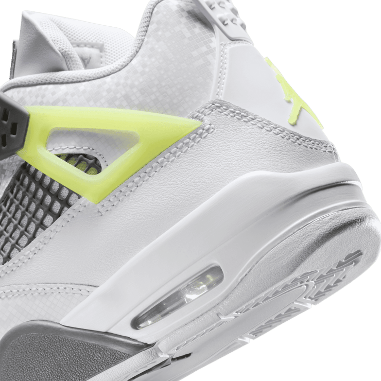 Air Jordan 4 Retro White Lemon Twist Light Graphite (GS) Angle 2