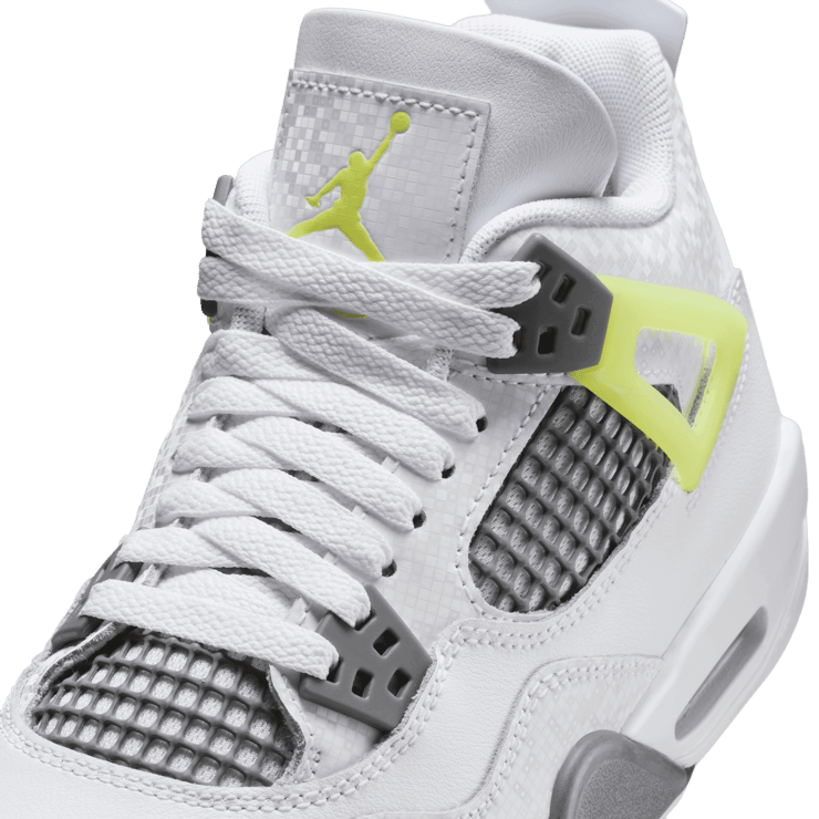 Air Jordan 4 Retro White Lemon Twist Light Graphite (GS) Angle 1