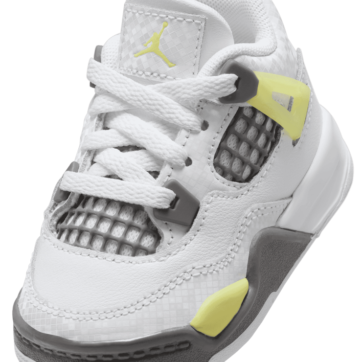 Air Jordan 4 Retro White Lemon Twist Light Graphite (TD) Angle 3