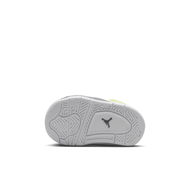 Air Jordan 4 Retro White Lemon Twist Light Graphite (TD) Angle 2