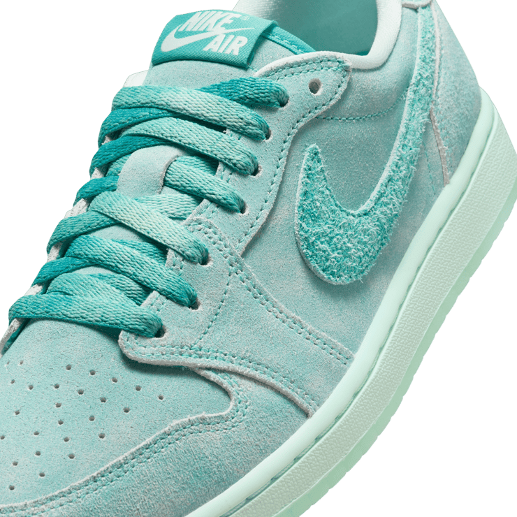 Air Jordan 1 Retro Low OG Washed Teal (W) Angle 8