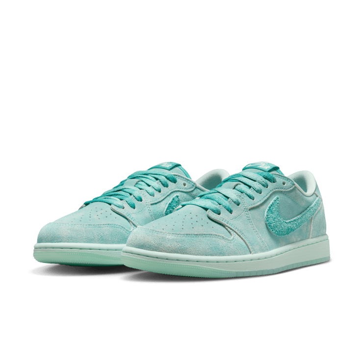 Air Jordan 1 Retro Low OG Washed Teal (W) Angle 4