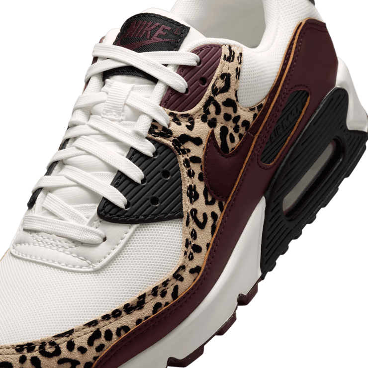 Nike Air Max 90 Leopard Burgundy (W) Angle 3