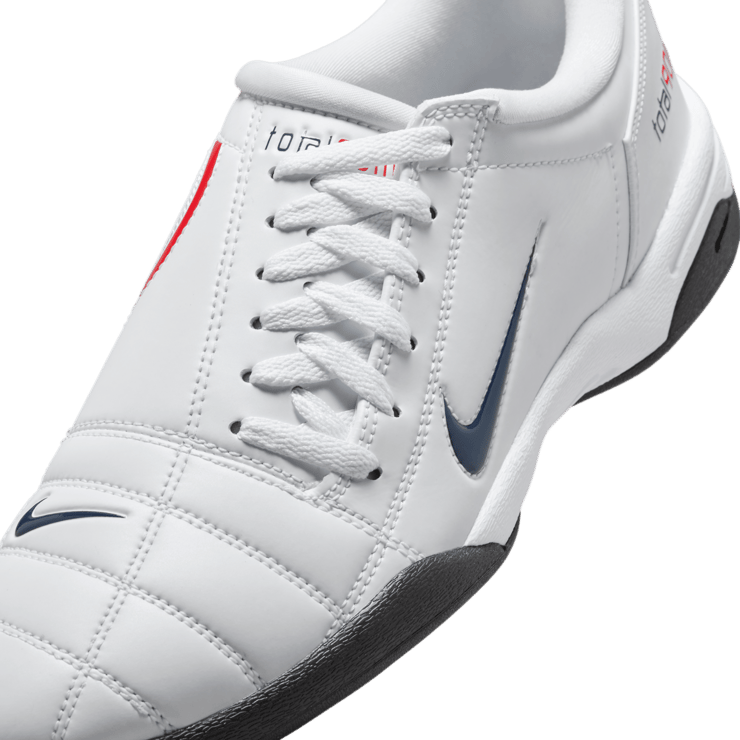 Nike Total 90 III PSG Angle 6