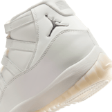 Air Jordan 11 Retro Pearl (W) Angle 8