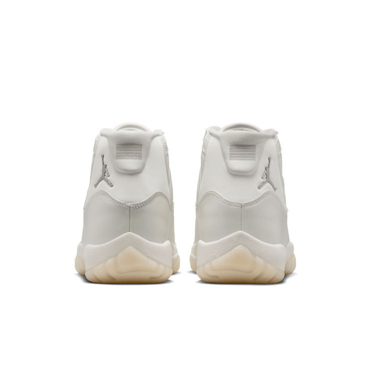 Air Jordan 11 Retro Pearl (W) Angle 4