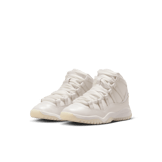 Air Jordan 11 Retro Pearl (PS) Angle 4