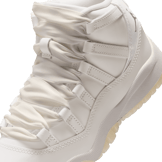 Air Jordan 11 Retro Pearl (PS) Angle 6