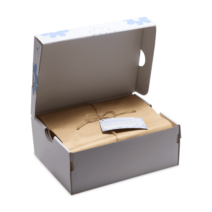 Air Jordan 4 Retro Forget Me Not (PS) Angle 7