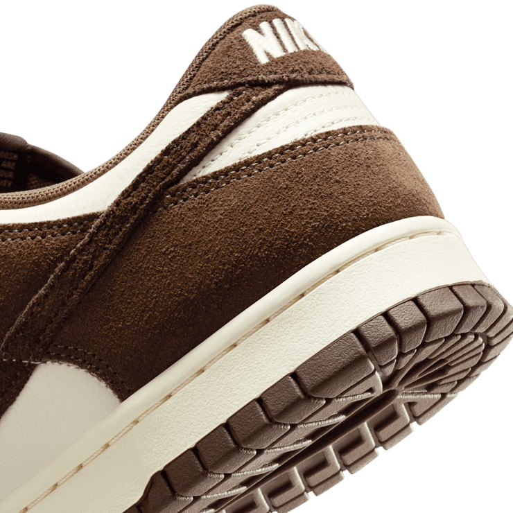 Nike Dunk Low Retro SE Pale Ivory Angle 5