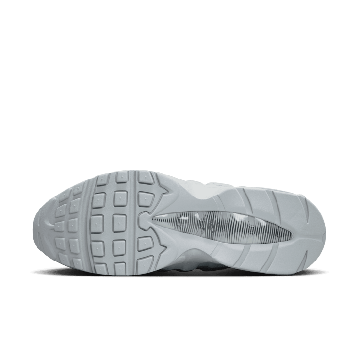 Nike Air Max 95 OG Wolf Grey Angle 0