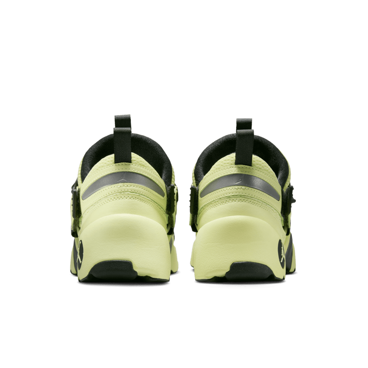 Jordan Trunner LX Luminous Green (W) Angle 7