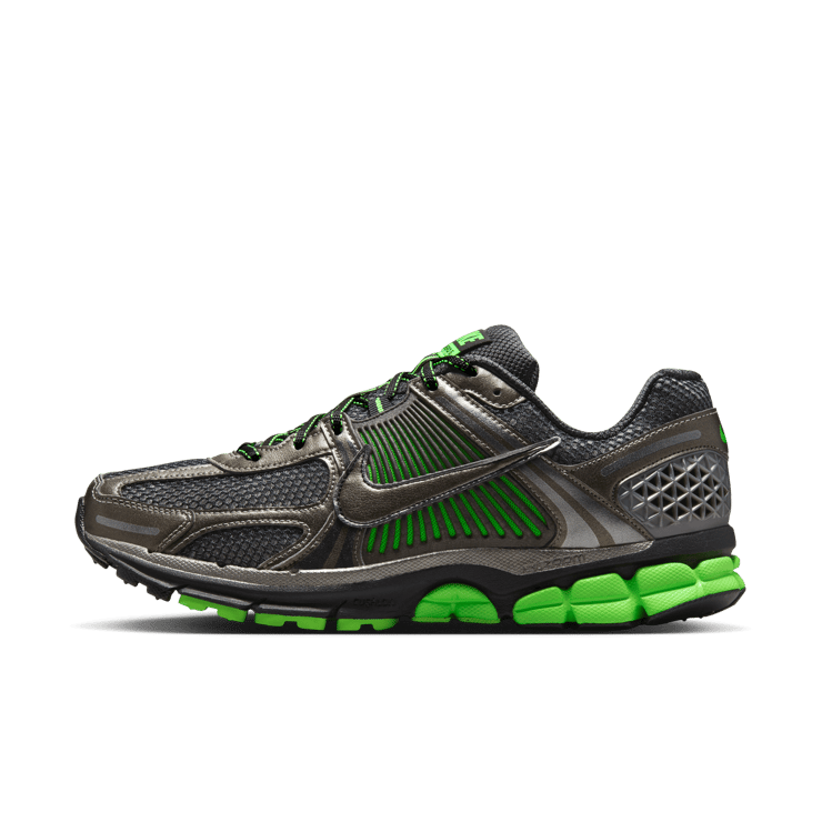 Nike Zoom Vomero 5 Metallic Pewter Green Strike Angle 2