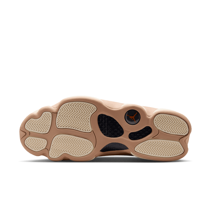 Air Jordan 13 Retro Low Dongdan Angle 3