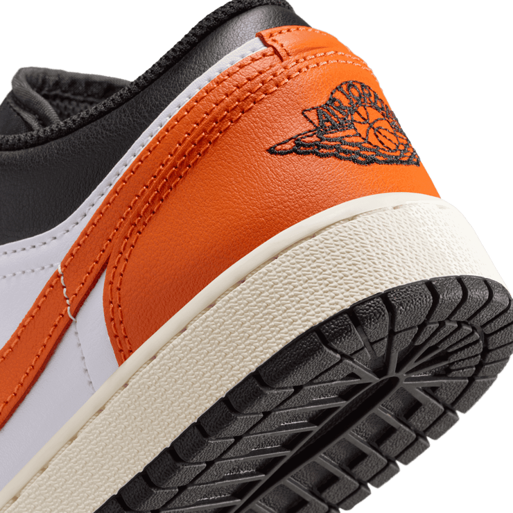 Air Jordan 1 Low Shattered Backboard (GS) Angle 4