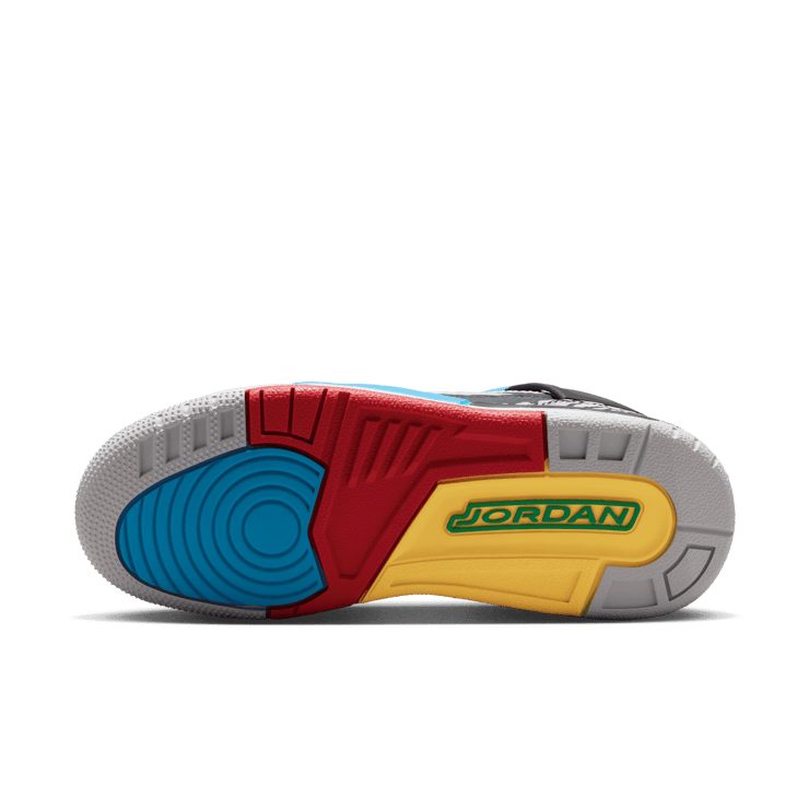 Jordan Spizike Low Obama (GS) Angle 2