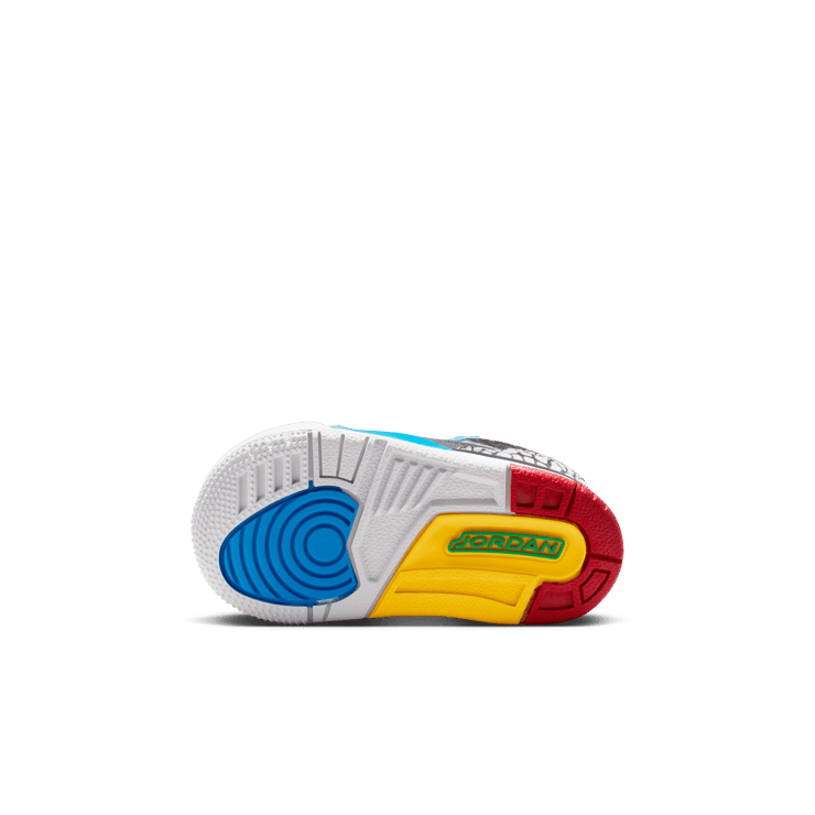 Jordan Spizike Low Obama (TD) Angle 0