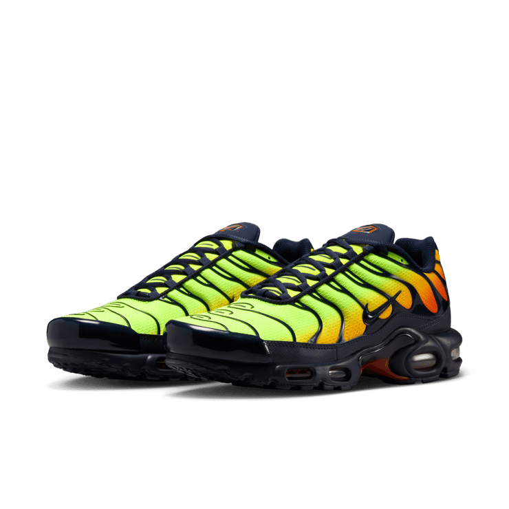 Nike Air Max Plus Lemon Venom Blackened Blue Angle 2