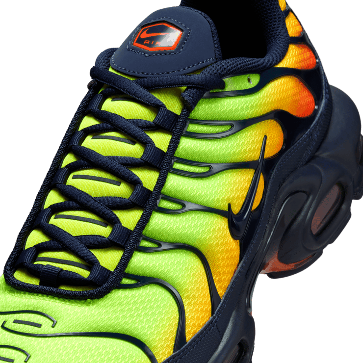 Nike Air Max Plus Lemon Venom Blackened Blue Angle 4