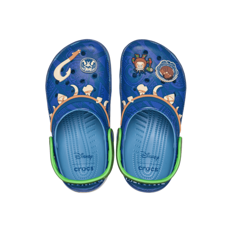 Crocs Classic Clog Disney Moana Maui (GS) Angle 1
