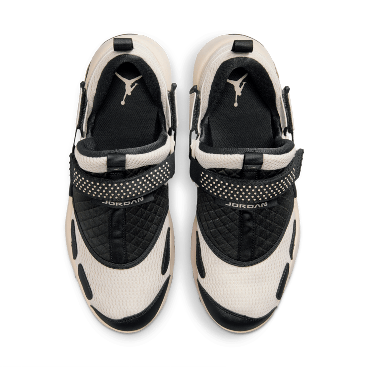 Jordan Trunner LX Light Orewood Brown (W) Angle 6