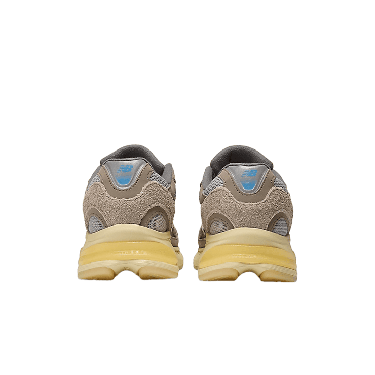 New Balance 2010 Grey Days Angle 4