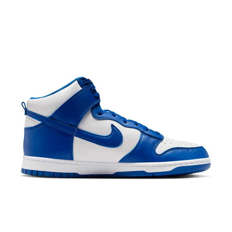 Nike Dunk High Retro SE Kentucky (2025) Angle 2