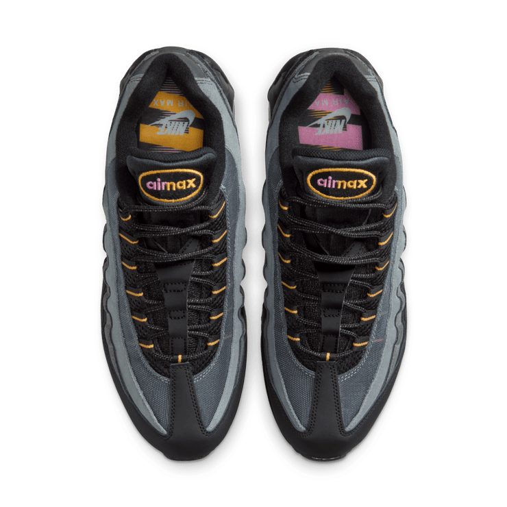 Nike Air Max 95 OG Sundial Angle 7