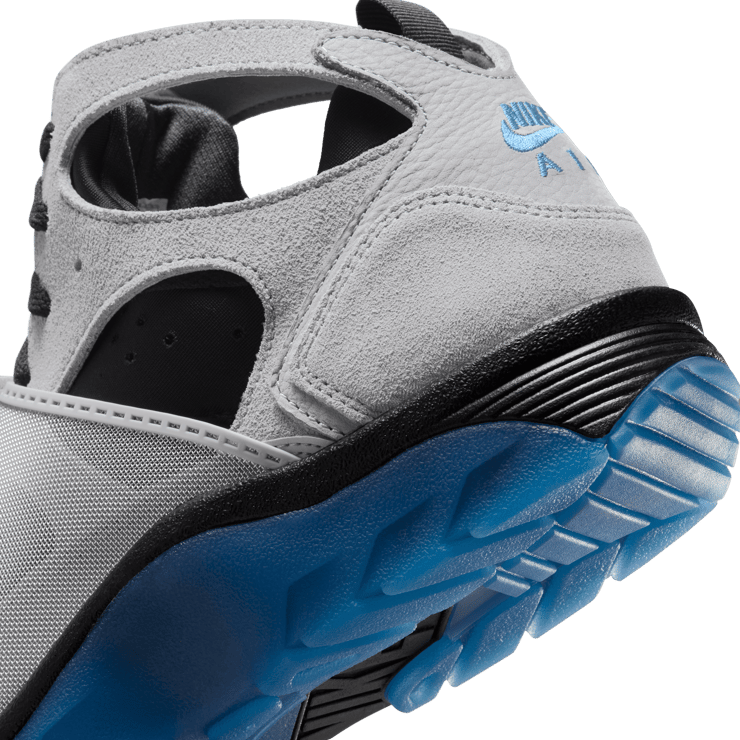 Nike Air Trainer Huarache Wolf Grey Star Blue Angle 7