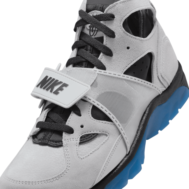 Nike Air Trainer Huarache Wolf Grey Star Blue Angle 6