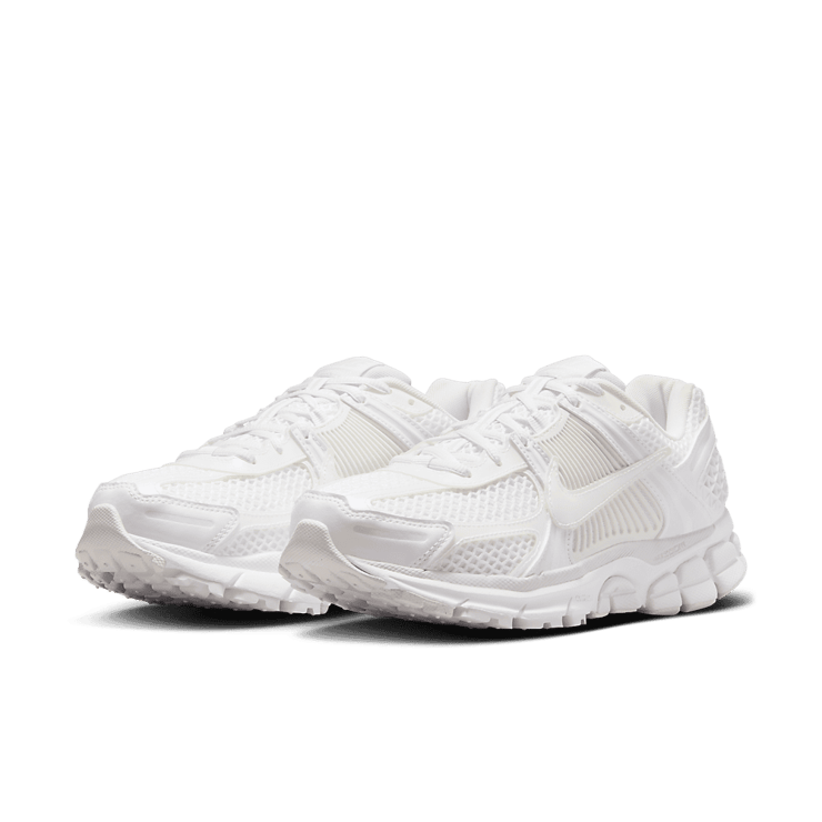 Nike Zoom Vomero 5 White Summit White (W) Angle 1