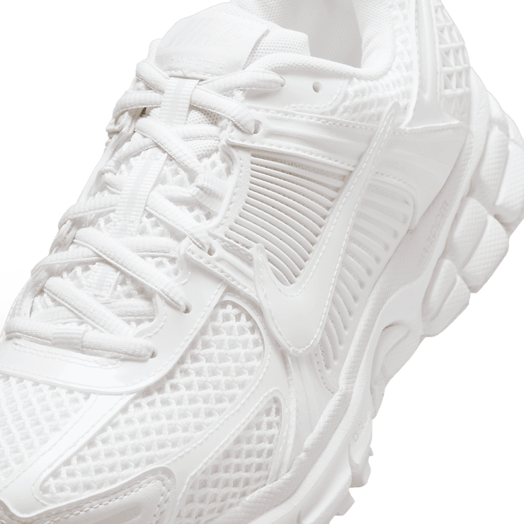 Nike Zoom Vomero 5 White Summit White (W) Angle 3