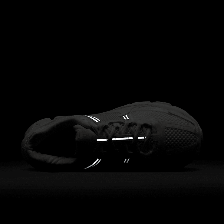 Nike Zoom Vomero 5 White Summit White (W) Angle 5