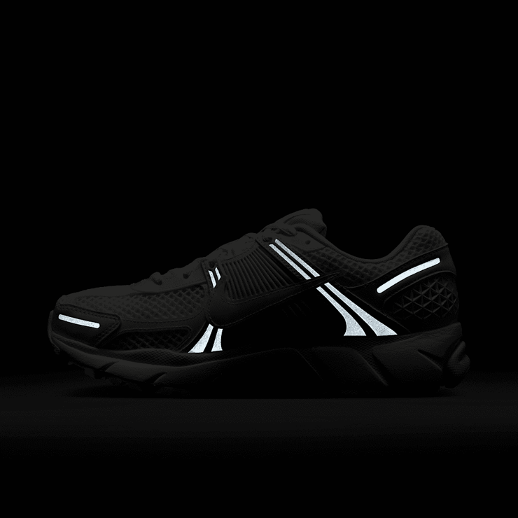 Nike Zoom Vomero 5 White Summit White (W) Angle 8
