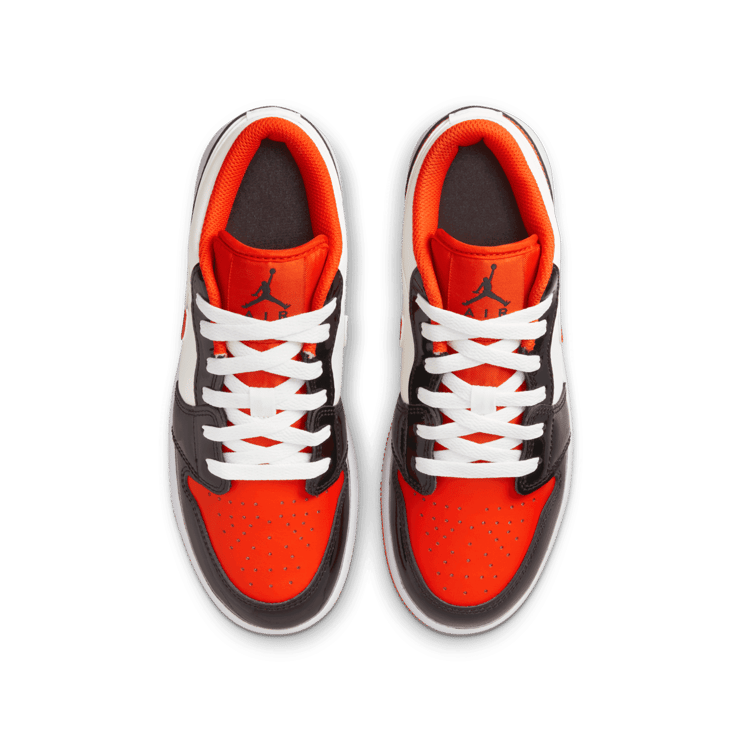 Air Jordan 1 Low Team Orange Black (GS) Angle 1