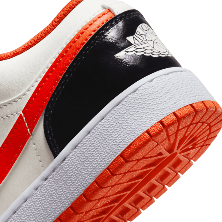 Air Jordan 1 Low Team Orange Black (GS) Angle 5