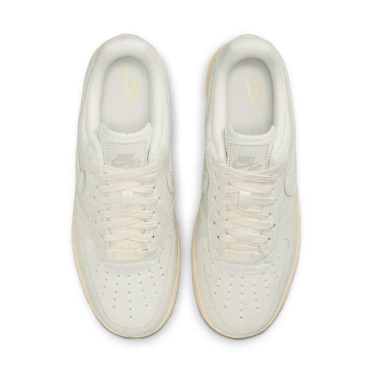 Nike Air Force 1 Low Sail Fur (W) Angle 5