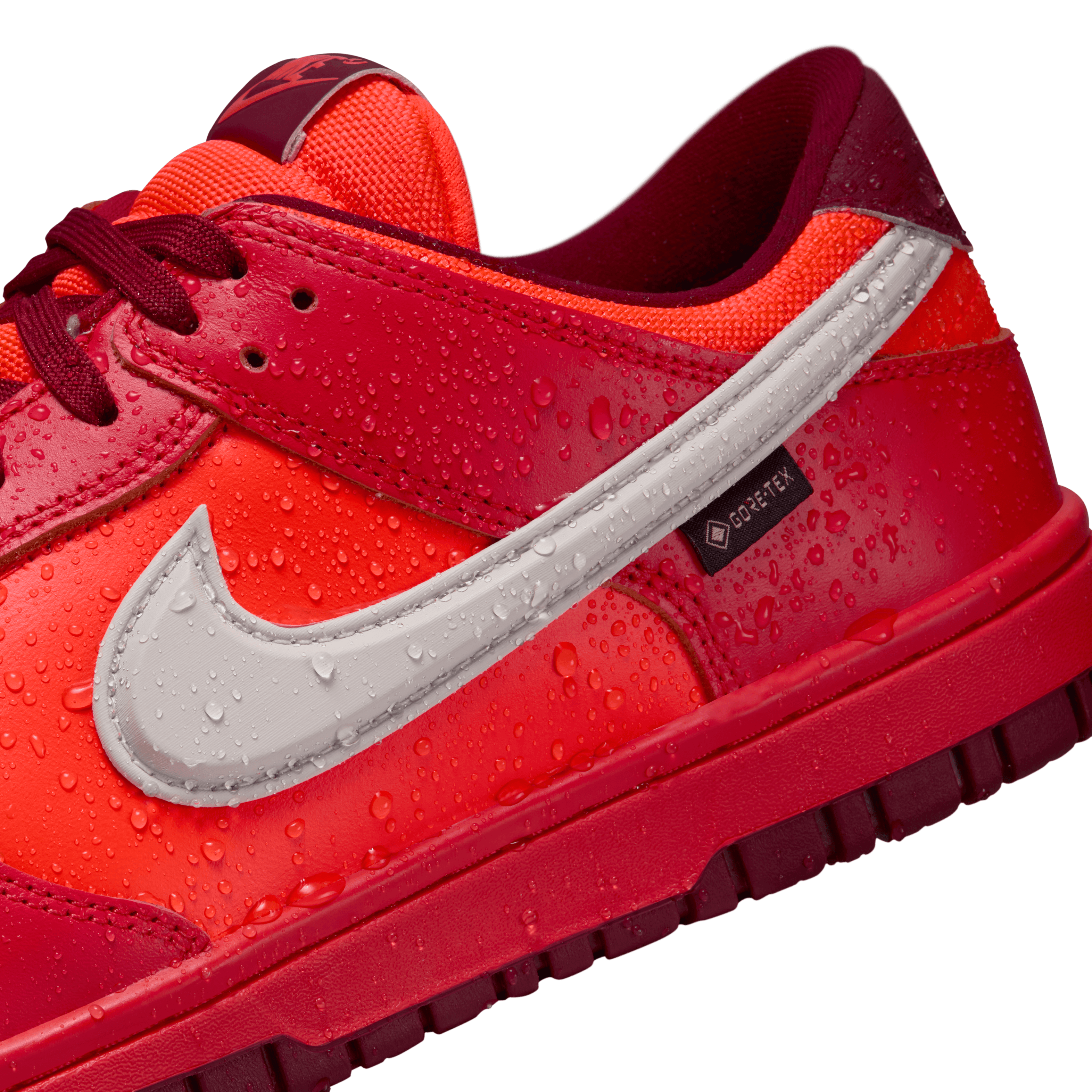 all red sb dunks