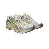 Asics Gel-Nimbus 10.1 Vandy The Pink atmos Banana Split Angle 0