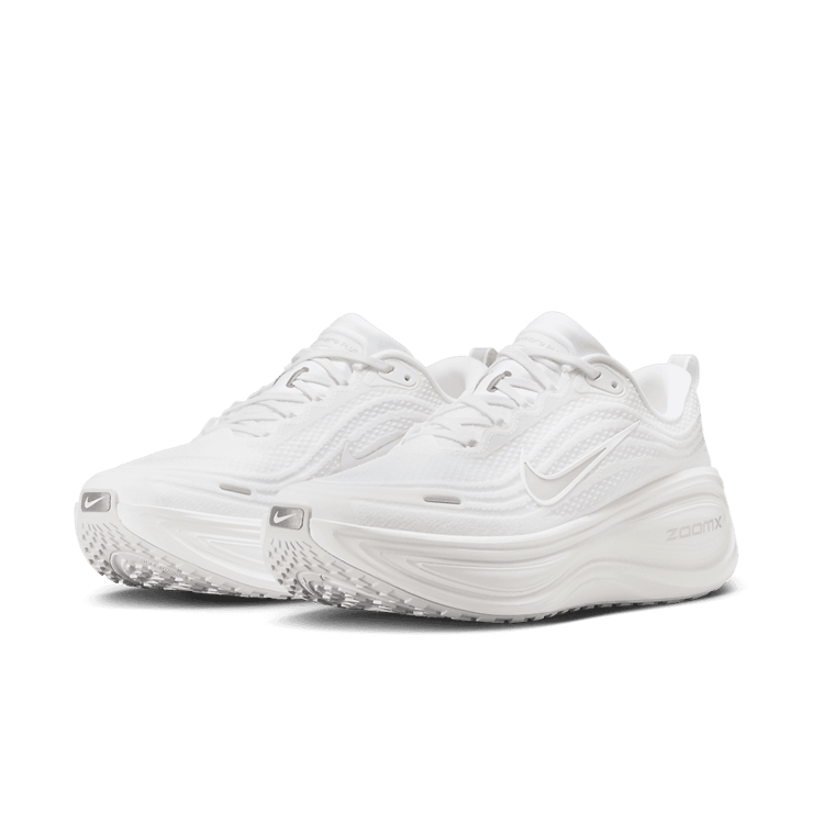Nike Vomero Plus White Angle 2