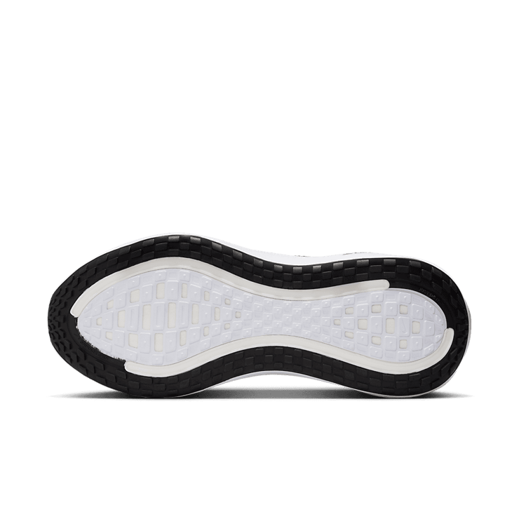 Nike Vomero Plus Black White Angle 1