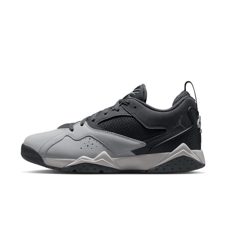 Jordan MVP 92 Anthracite Cool Grey Angle 3