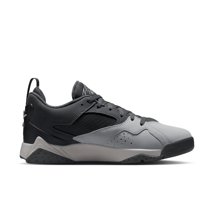 Jordan MVP 92 Anthracite Cool Grey Angle 2