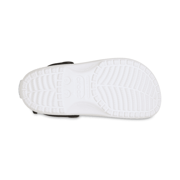 Crocs Classic Clog Disney Alice in Wonderland Angle 2