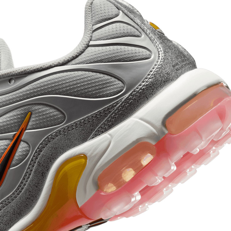 Nike Air Max Plus Golf US Open Angle 5