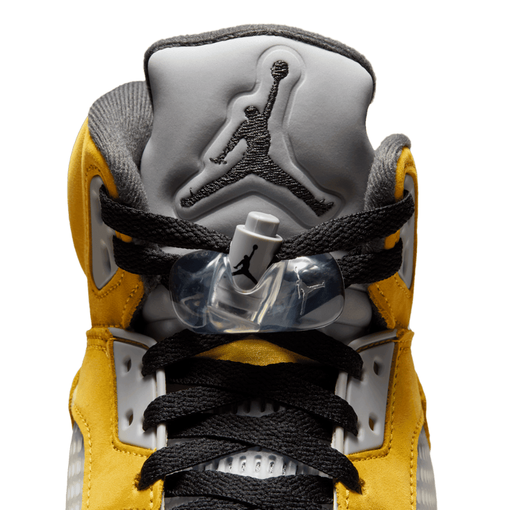 Air Jordan 5 Retro Tokyo (2025) Angle 7