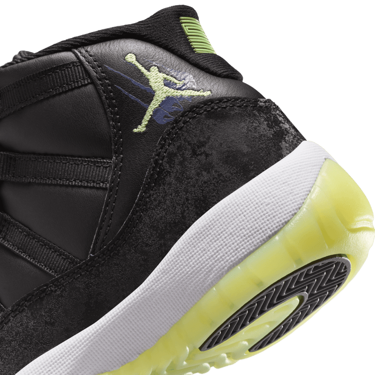 Air Jordan 11 Retro Black Dark Raisin (GS) Angle 11