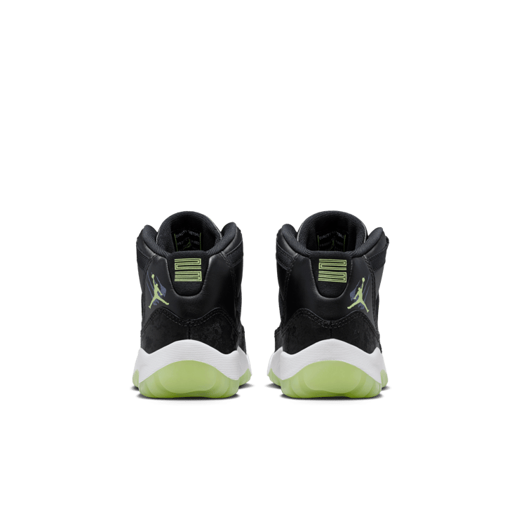 Air Jordan 11 Retro Black Dark Raisin (PS) Angle 3