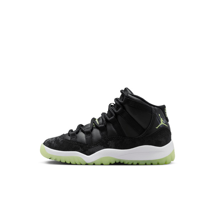 Air Jordan 11 Retro Black Dark Raisin (PS) Angle 1