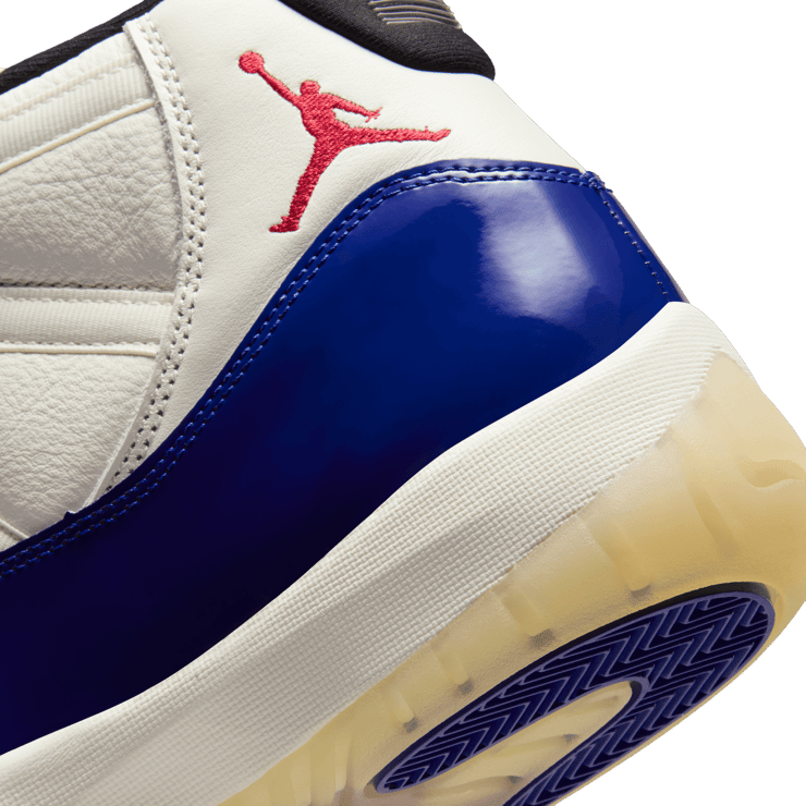 Air Jordan 11 Retro Rare Air Angle 5